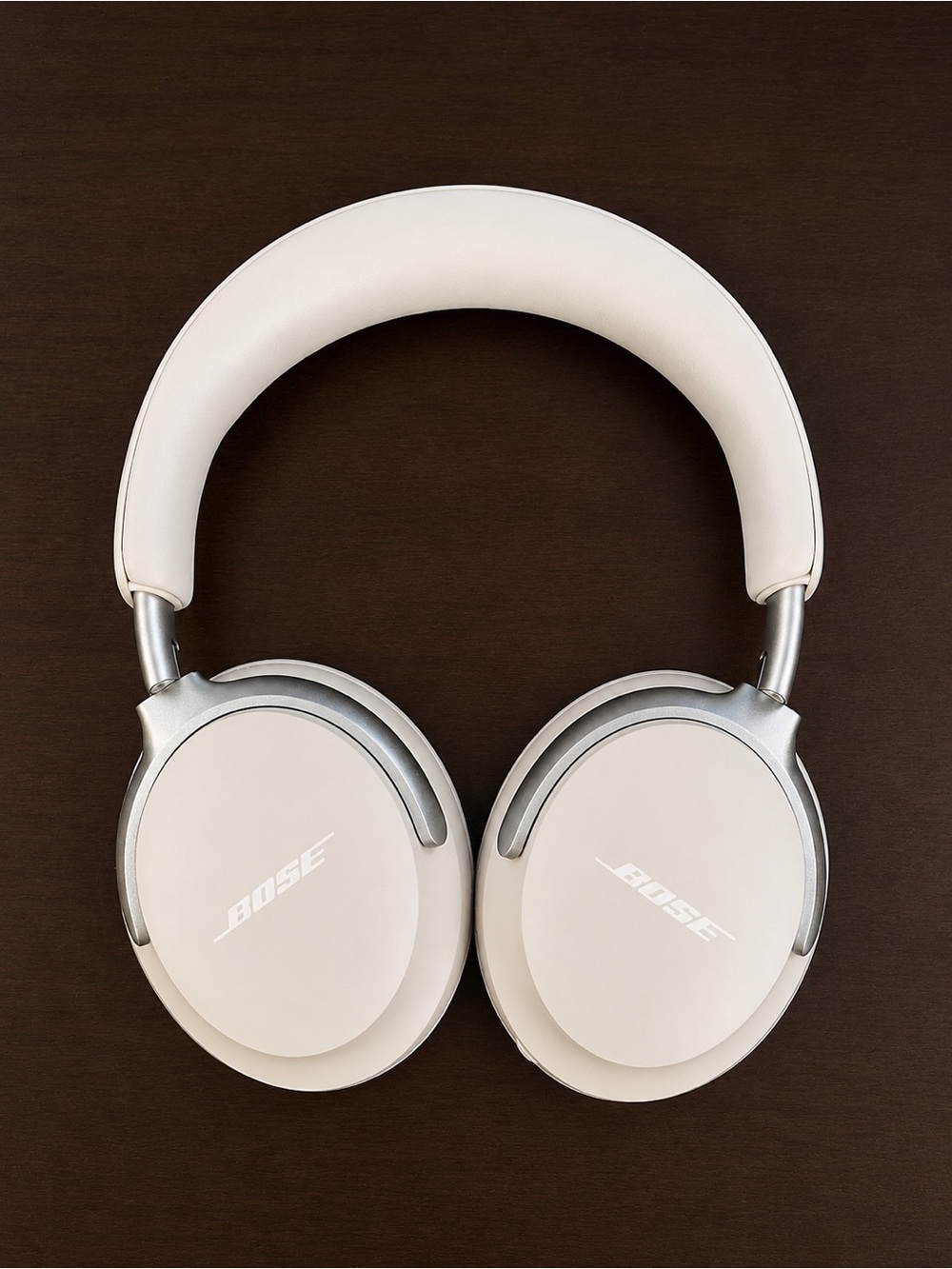 Bose QuietComfort Ultra Over-Ear Wireless Headphones in White Smoke